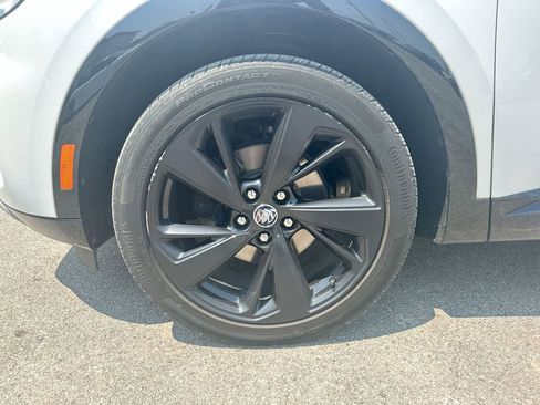 Used 2023 Buick Envision Essence w/ Sport Touring Package image 39