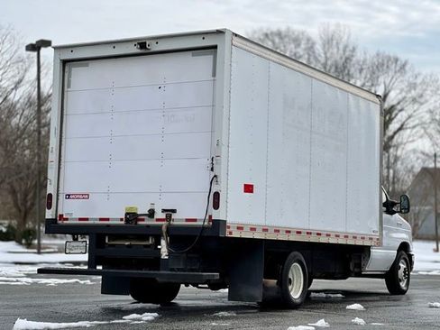 Used 2021 Ford E-350 and Econoline 350 Super Duty w/ Power Windows & Locks Group image 5
