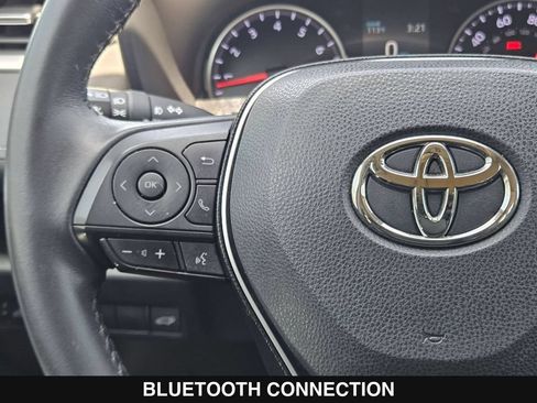Used 2020 Toyota RAV4 XLE Premium FWD image 23