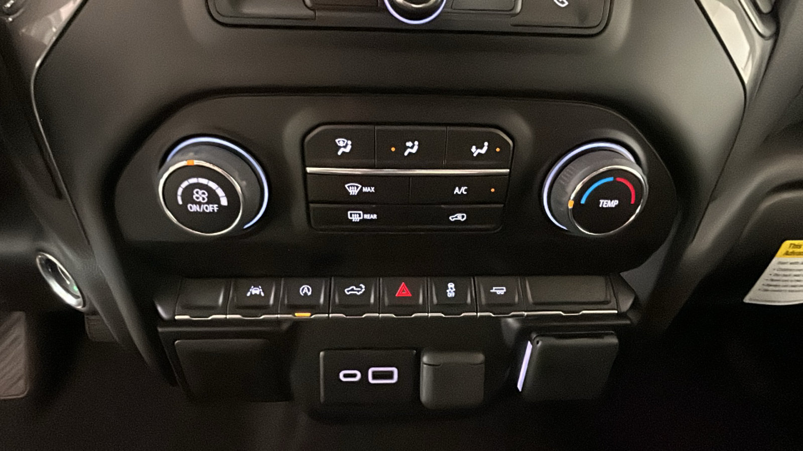 Used 2026 Chevrolet Silverado 1500 Custom w/ Turbomax Blackout Package RWD image 27
