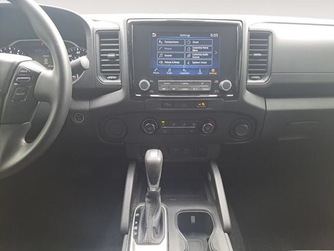 Used 2024 Nissan Frontier S RWD image 11