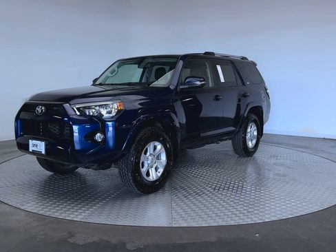 Used 2019 Toyota 4Runner SR5 Premium AWD/4WD image 4