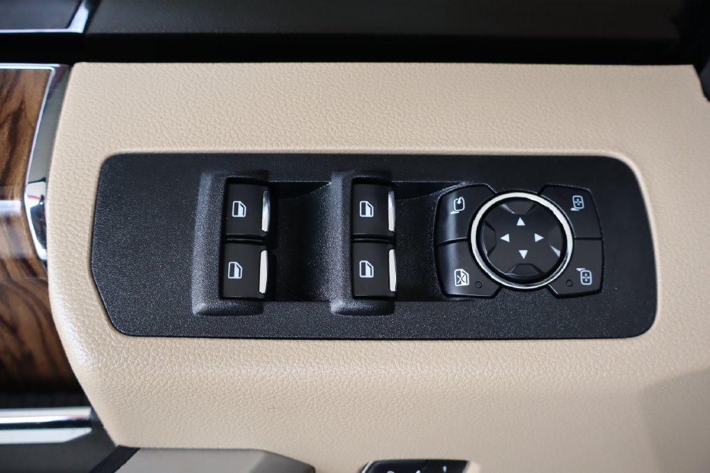 Used 2019 Ford F150 Lariat w/ Equipment Group 502A Luxury AWD/4WD image 13