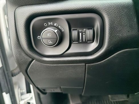 Used 2020 RAM 2500 Tradesman w/ Chrome Appearance Group image 22