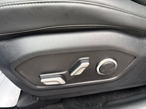 Used 2025 Hyundai Santa Fe SEL FWD image 23