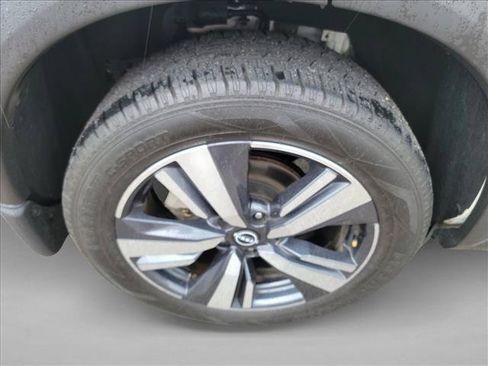 Used 2023 Nissan Rogue SL w/ SL Premium Package FWD image 12