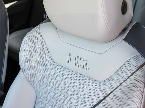 Used 2022 Volkswagen ID.4 Pro S image 23