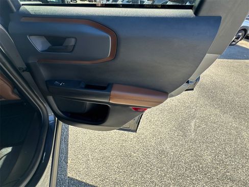 Used 2021 Ford Bronco Sport Outer Banks image 16