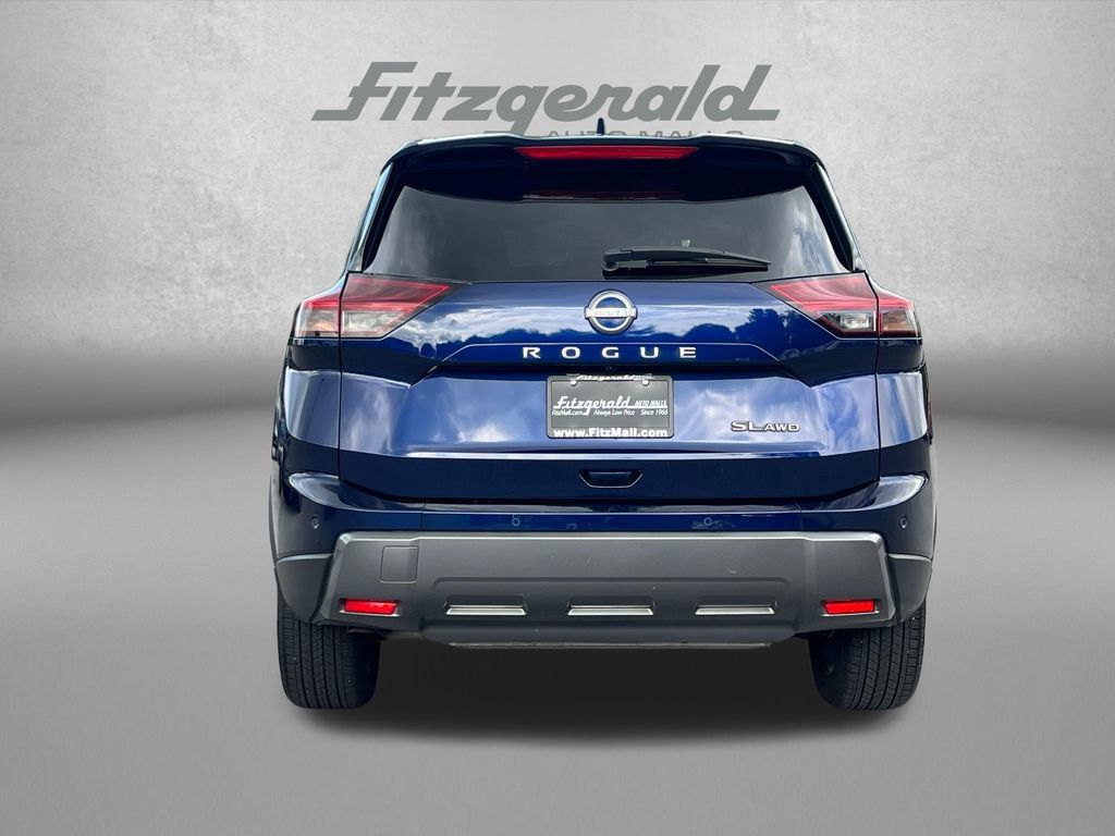 Used 2026 Nissan Rogue SL AWD/4WD image 7