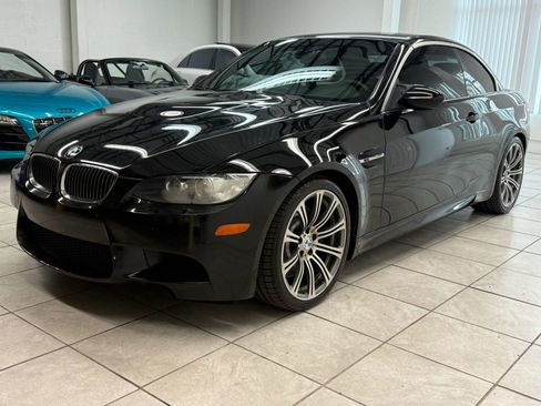 Used 2008 BMW M3 Convertible w/ Technology Pkg image 3