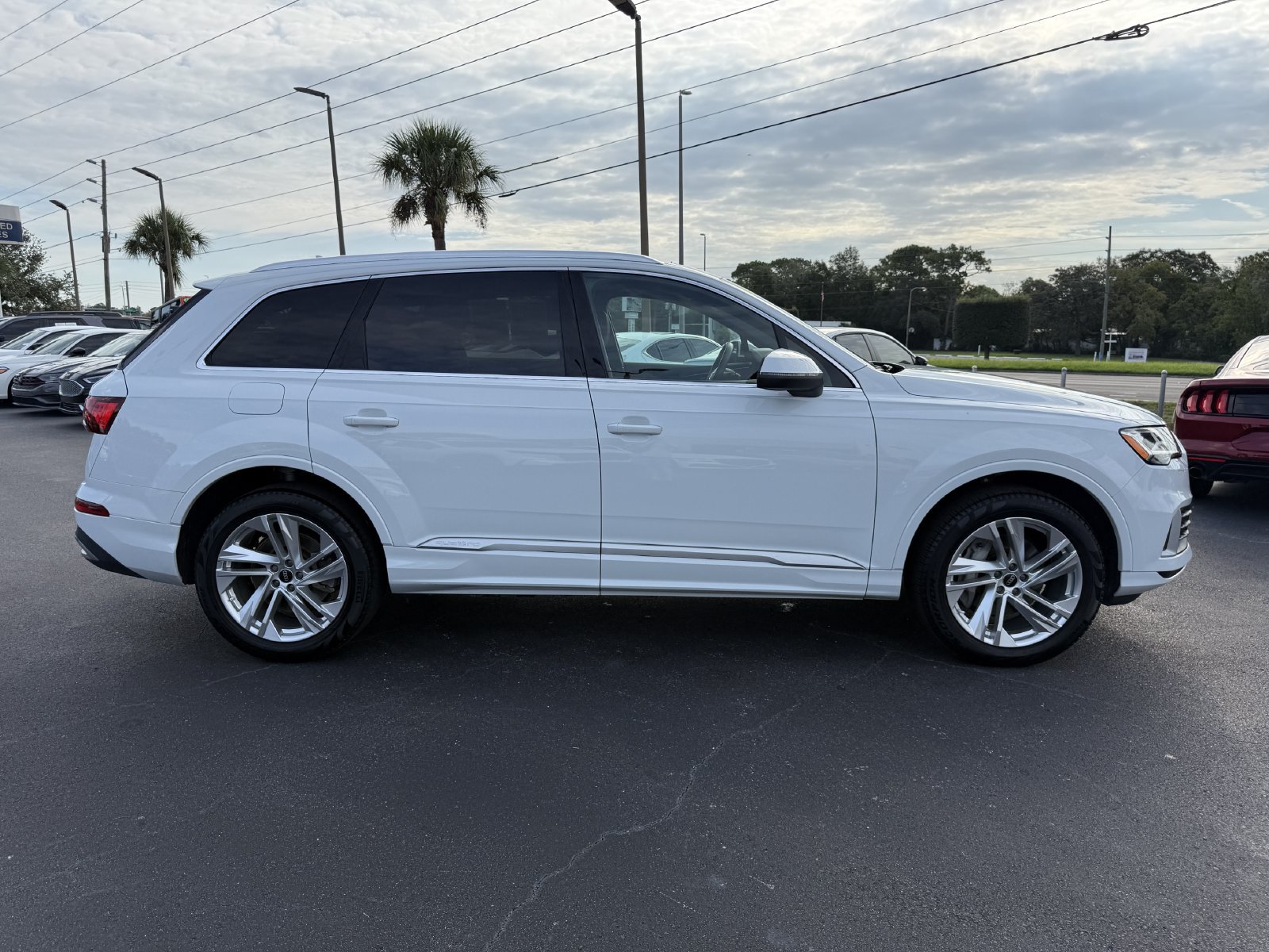 Used 2023 Audi Q7 2.0T Premium AWD/4WD image 3