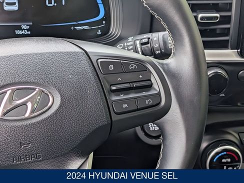 Certified 2024 Hyundai Venue SEL FWD image 22