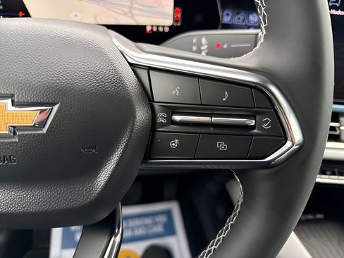 New 2026 Chevrolet Equinox EV LT image 28