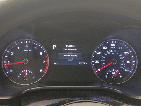 Used 2024 Kia Forte LXS FWD image 23