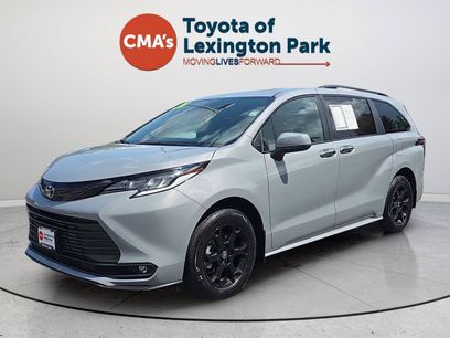 Used 2026 Toyota Sienna XLE Woodland Edition