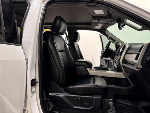 Used 2020 Ford F250 Lariat w/ Lariat Ultimate Package AWD/4WD image 13