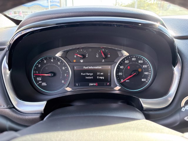 Used 2023 Chevrolet Traverse LT FWD image 23
