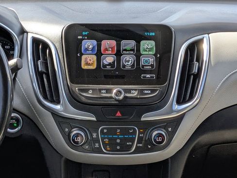 Used 2018 Chevrolet Equinox Premier image 20