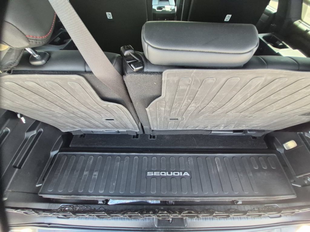 Used 2025 Toyota Sequoia TRD Pro AWD/4WD image 16