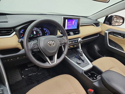 Used 2024 Toyota RAV4 XLE w/ Convenience Package AWD/4WD image 14