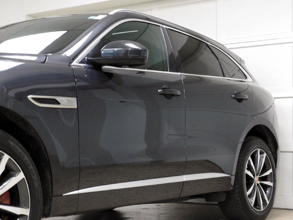 Used 2023 Jaguar F-PACE R-Dynamic S AWD/4WD image 15
