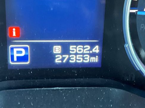 Used 2021 Subaru Ascent Limited w/ Technology Package image 26