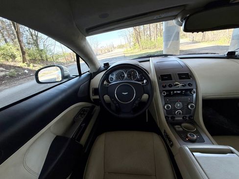 Used 2011 Aston Martin Rapide Luxe image 39