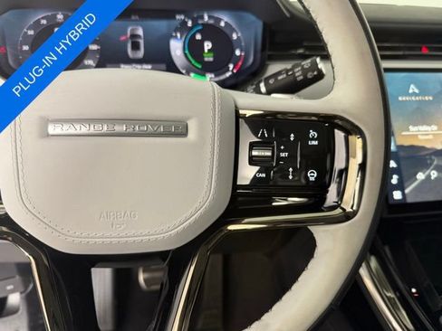 Used 2025 Land Rover Range Rover Sport Dynamic SE AWD/4WD image 18