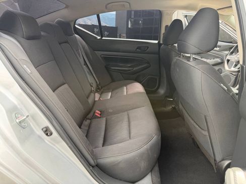 Used 2024 Nissan Altima 2.5 SV FWD image 11