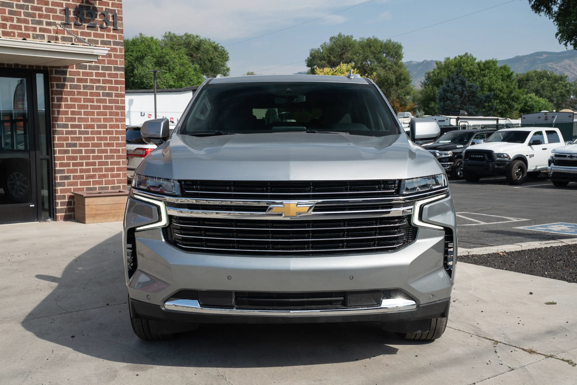 Used 2024 Chevrolet Suburban LS w/ Driver Alert Package AWD/4WD image 2