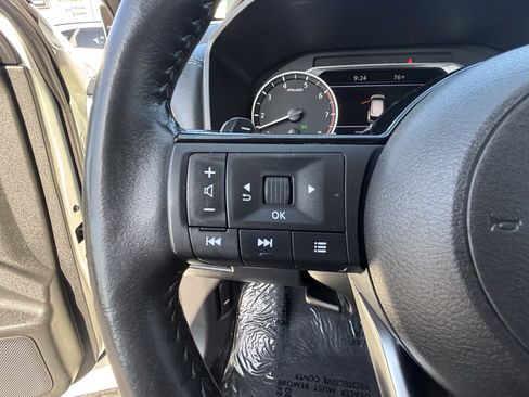 Used 2023 Nissan Rogue SL w/ SL Premium Package FWD image 25
