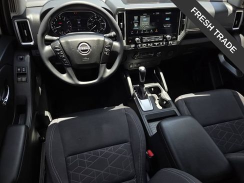 Used 2025 Nissan Frontier SV RWD image 14