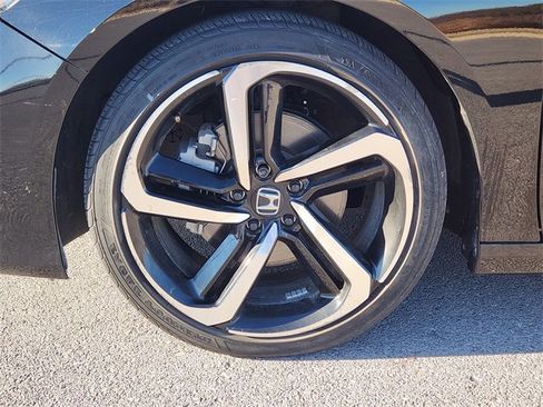 Used 2022 Honda Accord Sport image 12