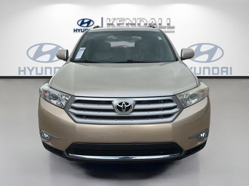 Used 2013 Toyota Highlander Limited image 2