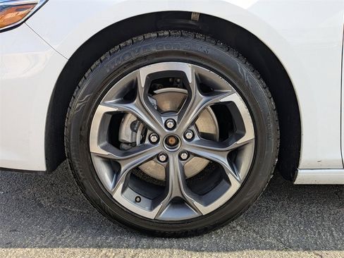 Used 2024 Chevrolet Malibu LT image 31