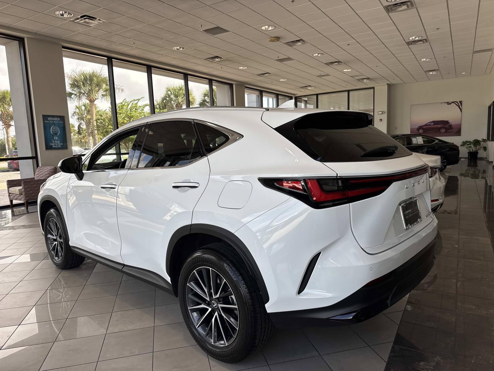Used 2026 Lexus NX 350h FWD w/ Accessory Package (2T) image 13