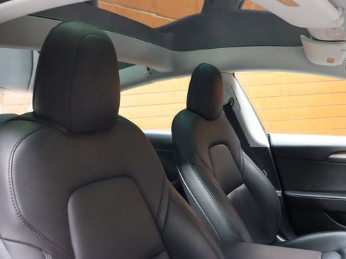 Used 2022 Tesla Model 3 image 53