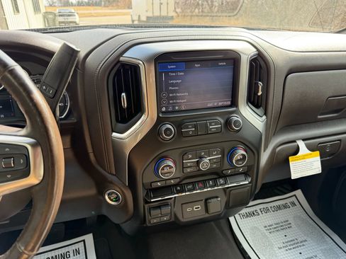 Used 2021 Chevrolet Silverado 1500 LT w/ Z71 Off-Road Package image 18