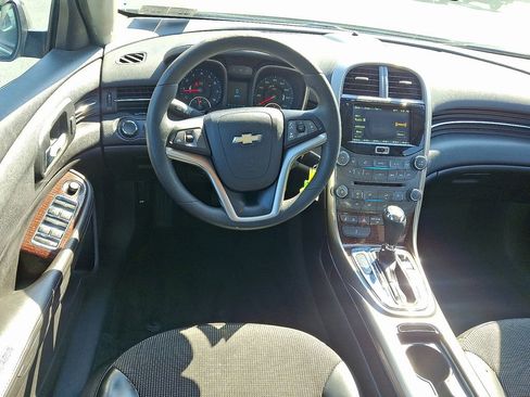 Used 2013 Chevrolet Malibu LT FWD image 2