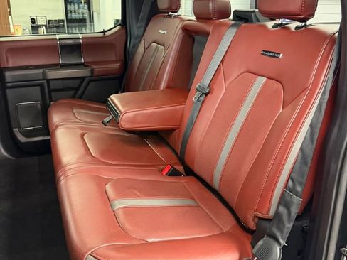 Used 2018 Ford F150 Platinum w/ Equipment Group 701A Luxury AWD/4WD image 18