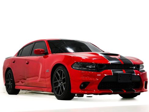 Used 2019 Dodge Charger Scat Pack w/ Harman/Kardon Audio Group RWD image 1
