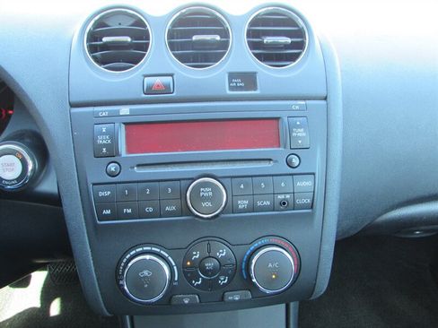 Used 2010 Nissan Altima 2.5 S FWD image 14