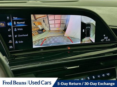 Used 2021 Cadillac Escalade ESV Sport w/ Driver Assist Tech Package image 15