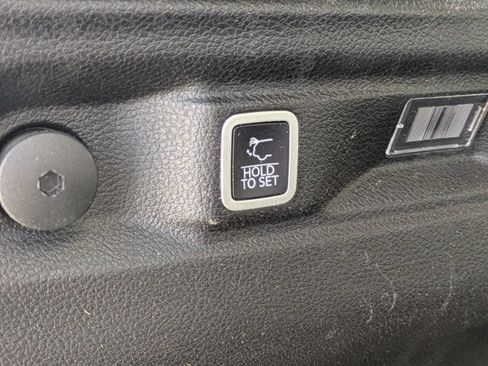 Used 2021 Jeep Grand Cherokee L Limited RWD image 13