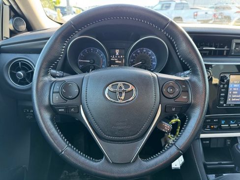 Used 2018 Toyota Corolla iM w/ All-Weather Mat Package FWD image 7