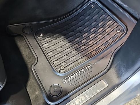 Used 2021 RAM 1500 Limited w/ Body Color Bumper Group image 16