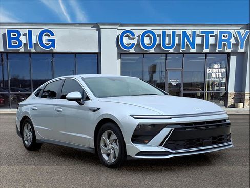 Used 2025 Hyundai Sonata SE image 7