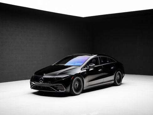 Used 2023 Mercedes-Benz EQS AMG 4MATIC w/ Trim Level Package image 4