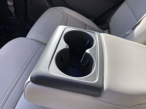 Used 2020 Ford Explorer Platinum w/ Premium Technology Package image 12