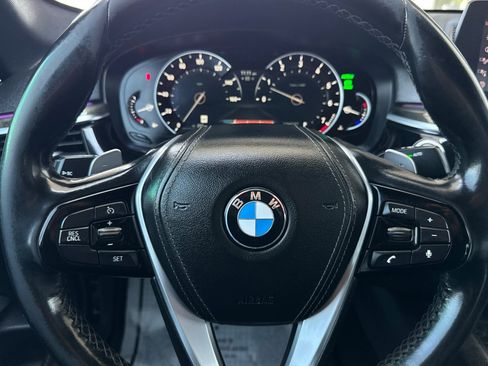 Used 2019 BMW 530i w/ Convenience Package RWD image 23